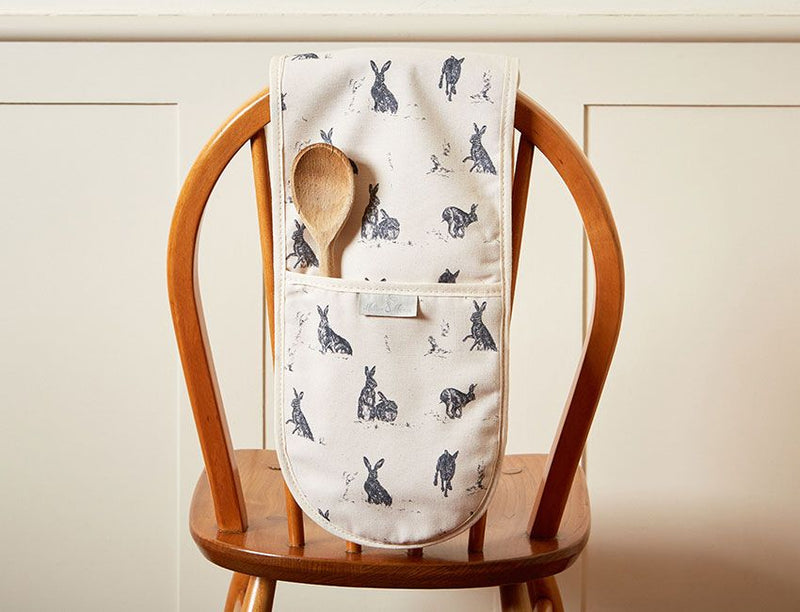 Hare Capers Oven Gloves